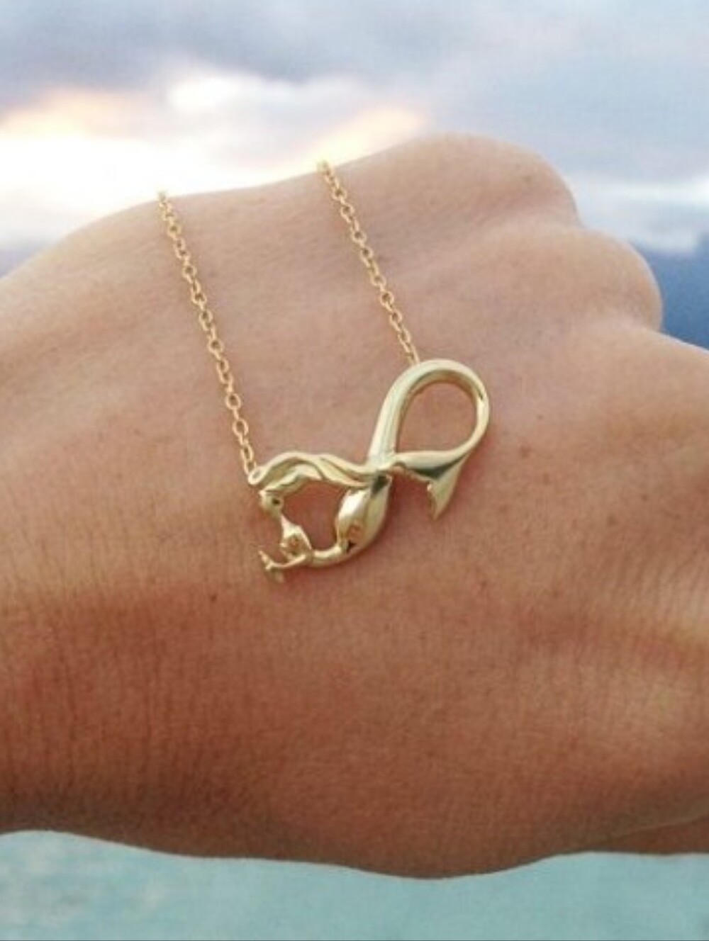 Seatail Mermaid Infinity Necklace